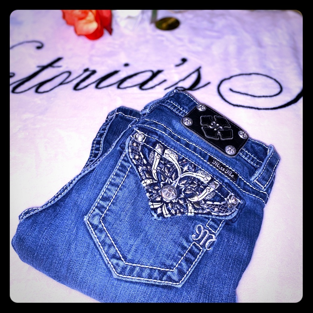 •MISS ME BOOT CUT JEANS!•
